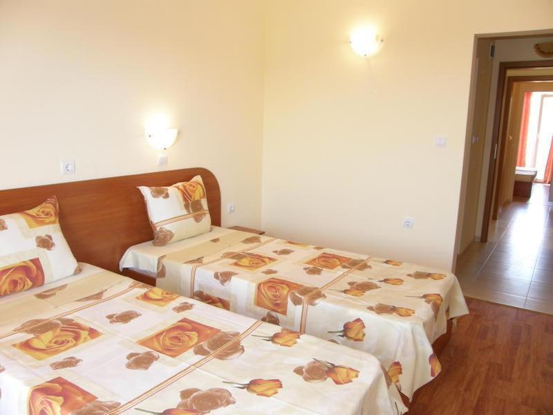 Family Hotel Dayana Beach シネモレツ エクステリア 写真