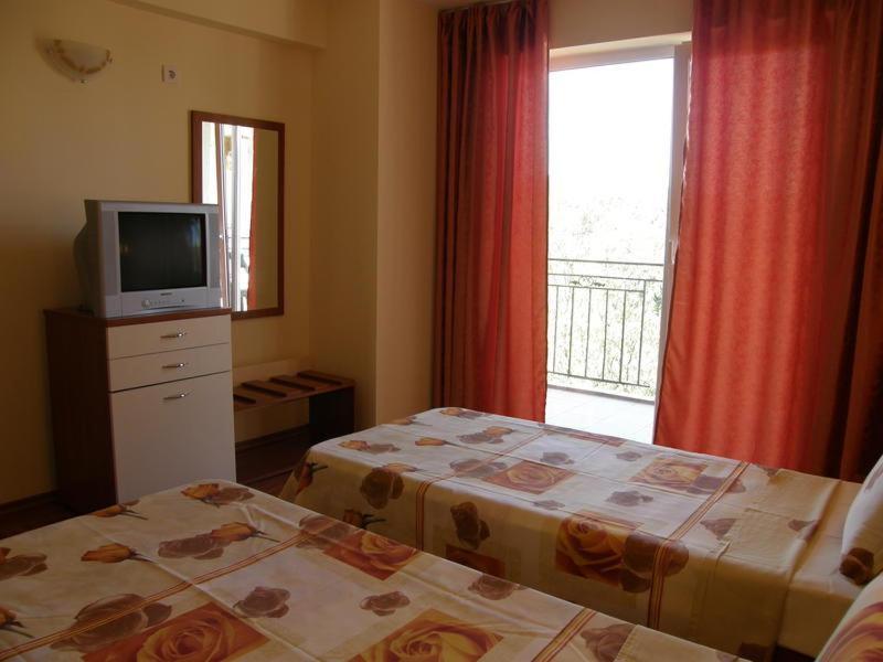 Family Hotel Dayana Beach シネモレツ エクステリア 写真