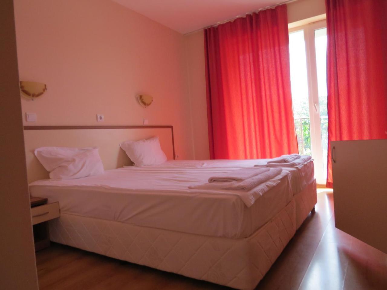 Family Hotel Dayana Beach シネモレツ エクステリア 写真