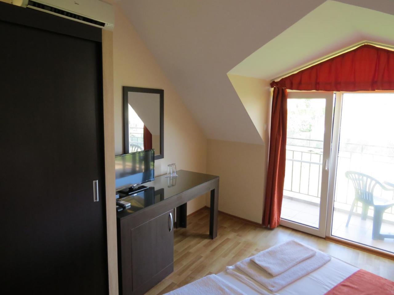Family Hotel Dayana Beach シネモレツ エクステリア 写真