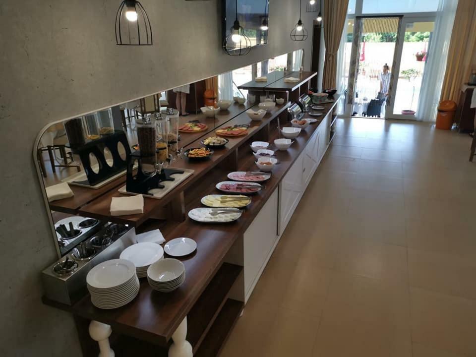 Family Hotel Dayana Beach シネモレツ エクステリア 写真